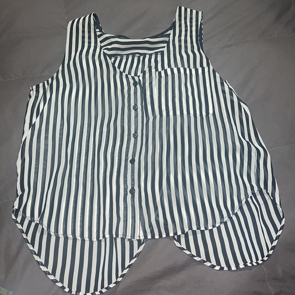 Sheer Stripe BLK & WHT blouse - Picture 2 of 7